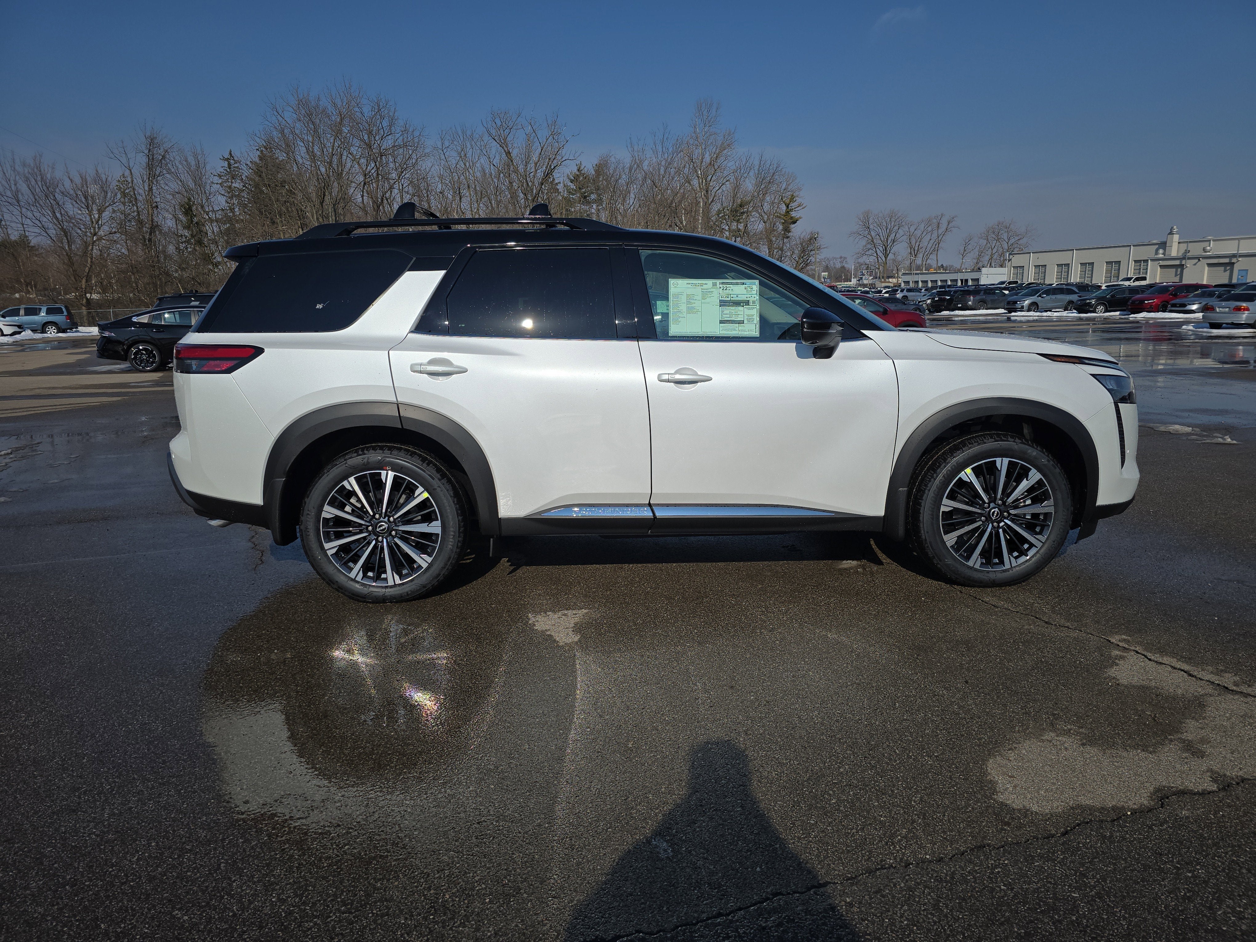 2026 Nissan Pathfinder Platinum