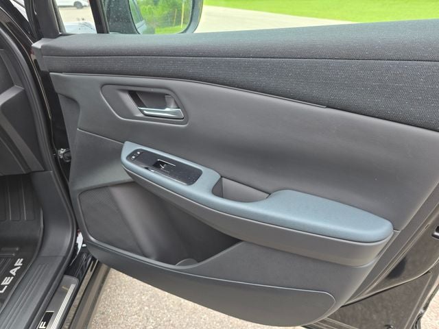 2026 Nissan Leaf PLATINUM+