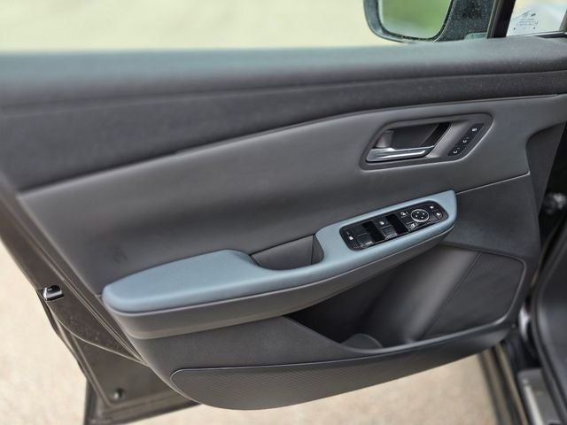 2026 Nissan Leaf PLATINUM+