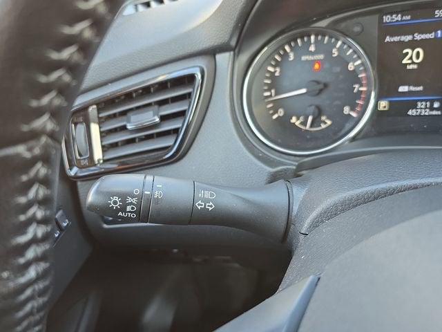 2022 Nissan Rogue Sport SV