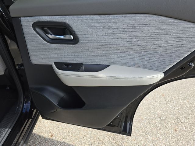 2023 Nissan Rogue SV - Photo 36