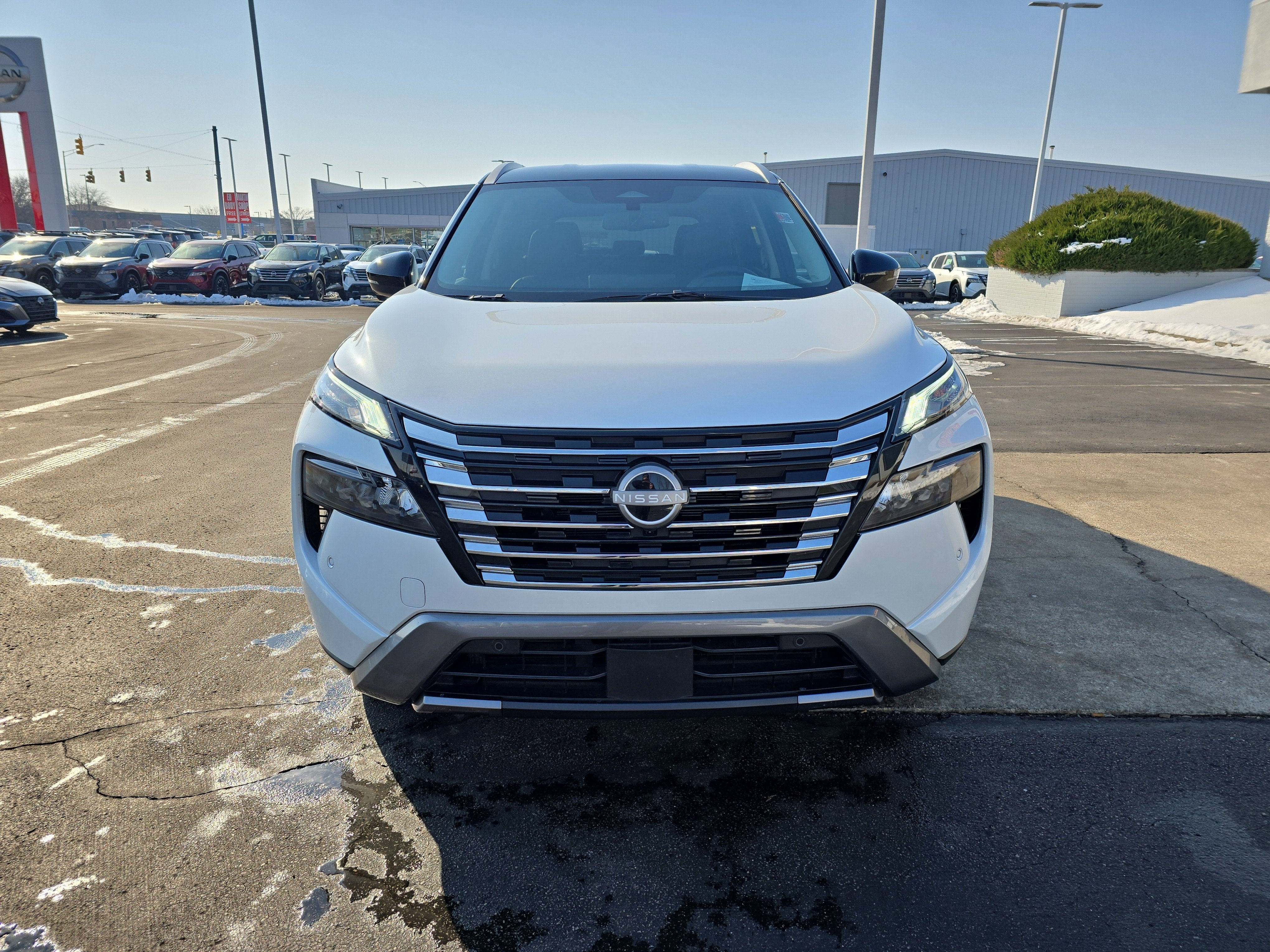 2025 Nissan Rogue SL