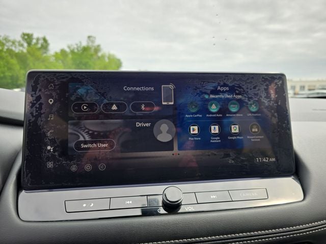 2025 Nissan Rogue SL