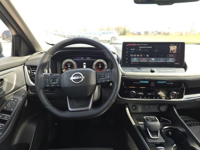 2025 Nissan Rogue SL