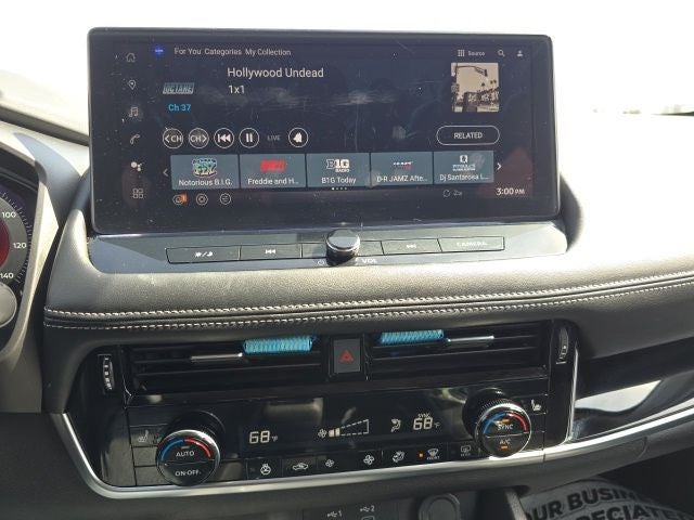 2025 Nissan Rogue SL