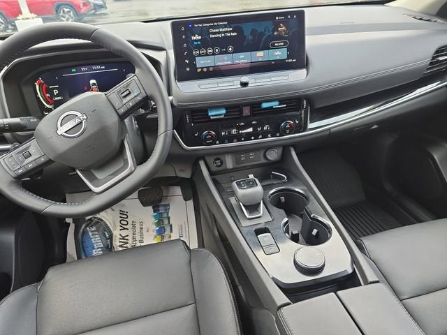 2025 Nissan Rogue SL