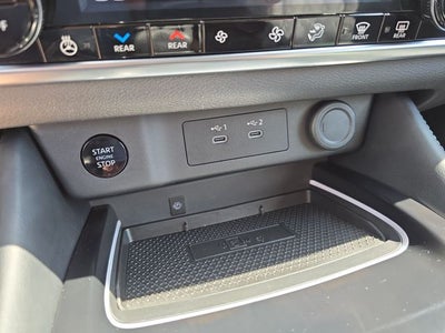 2025 Nissan Rogue Platinum