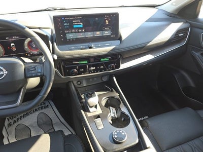 2025 Nissan Rogue Platinum