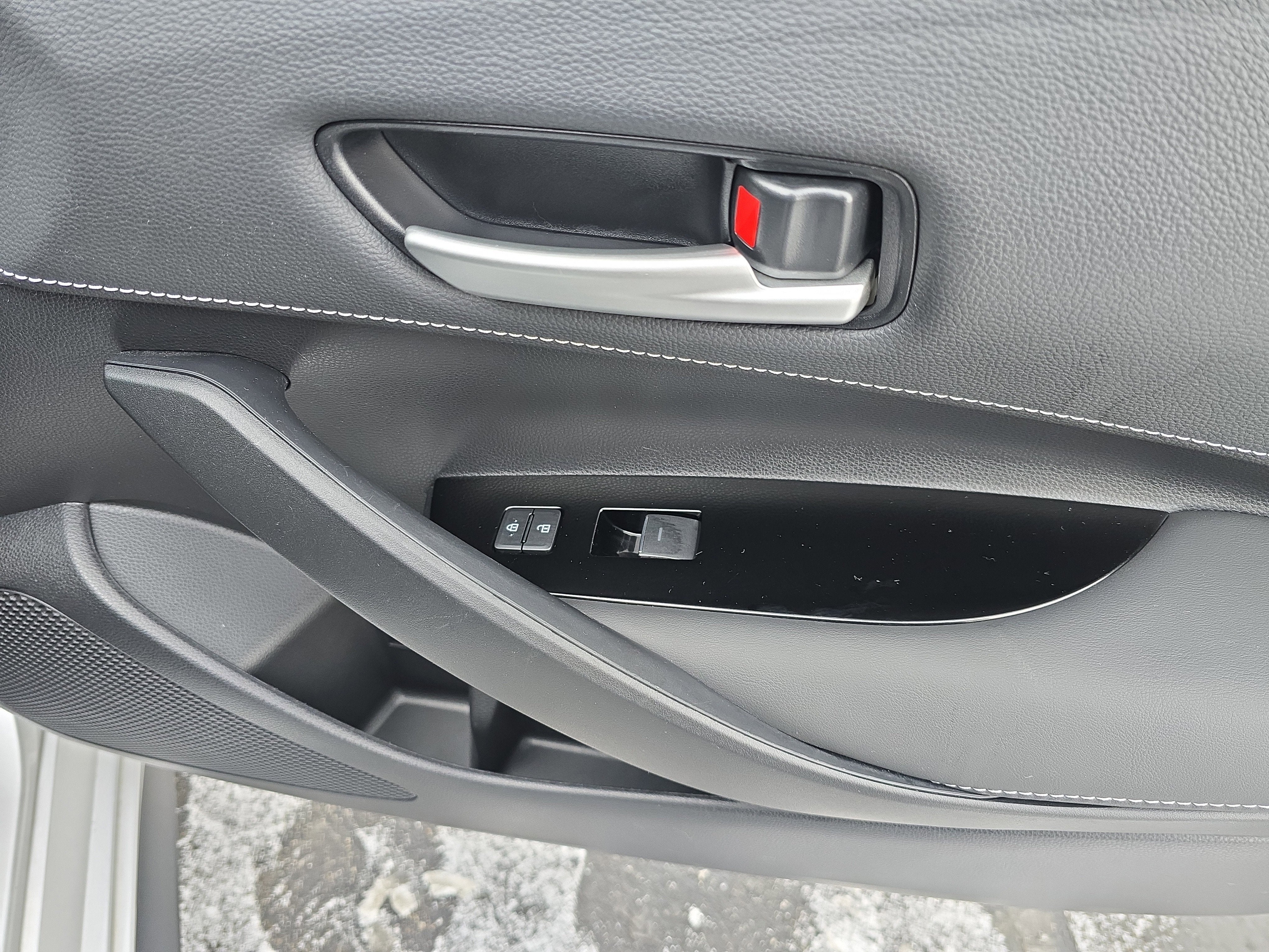 2022 Toyota Corolla Hatchback SE Nightshade Edition