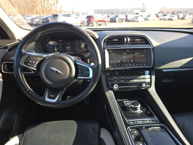 2020 Jaguar F-PACE S