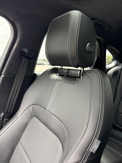 2024 Jaguar XF R-Dynamic SE