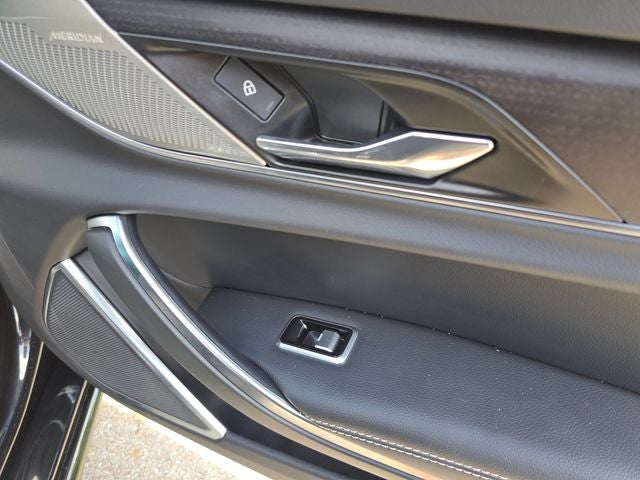 2024 Jaguar XF R-Dynamic SE