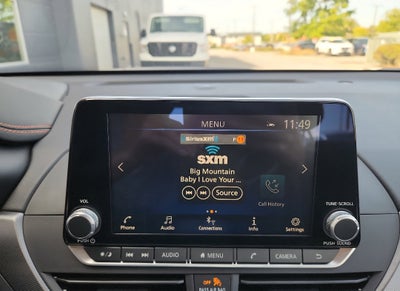 2025 Nissan Altima SR