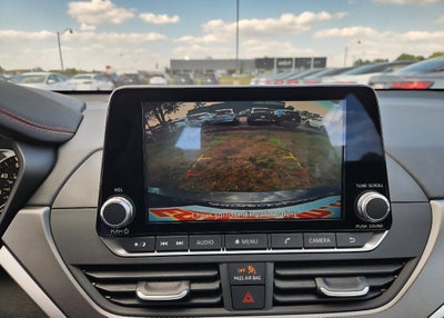 2025 Nissan Altima SR