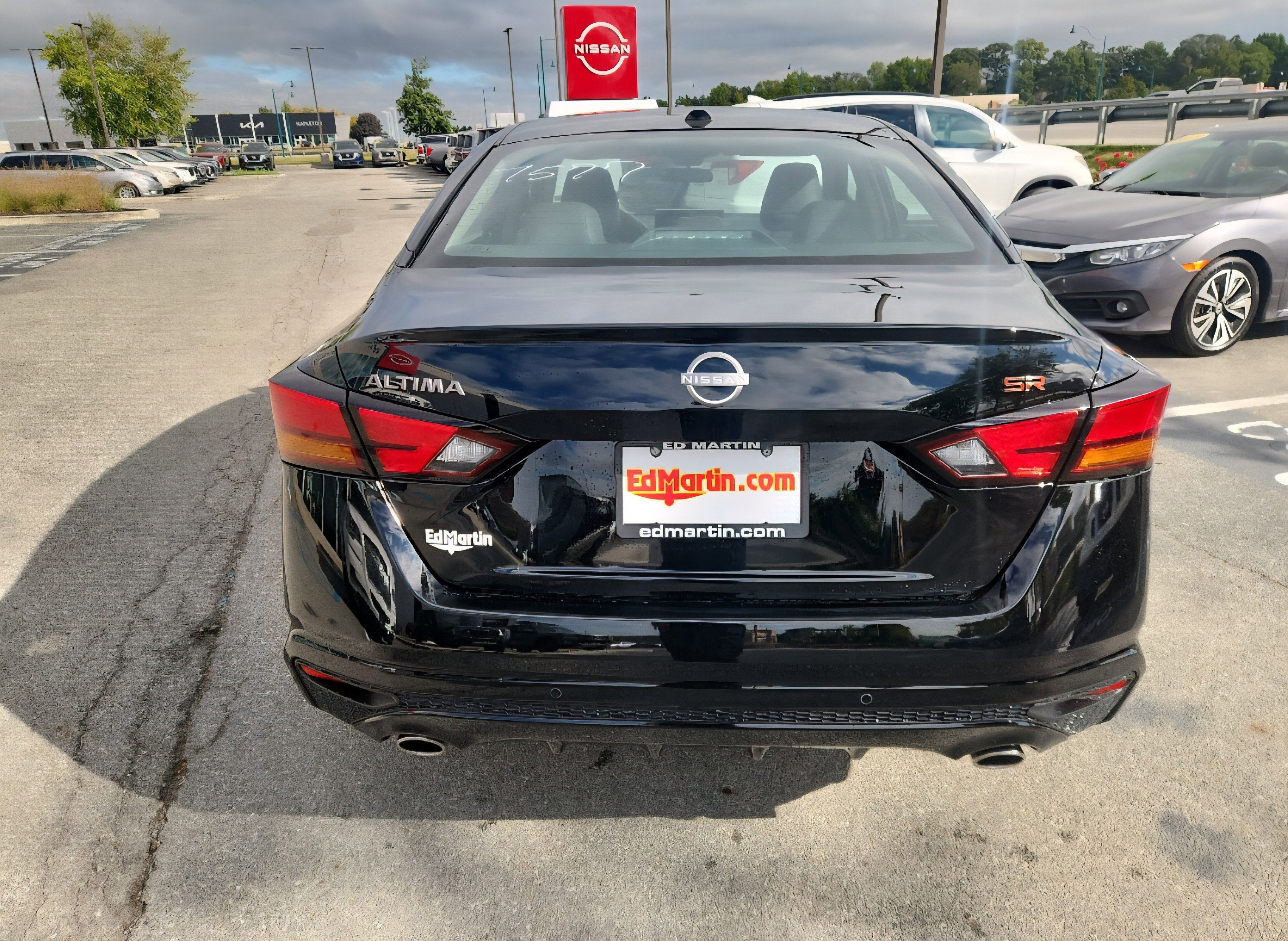 2025 Nissan Altima SR