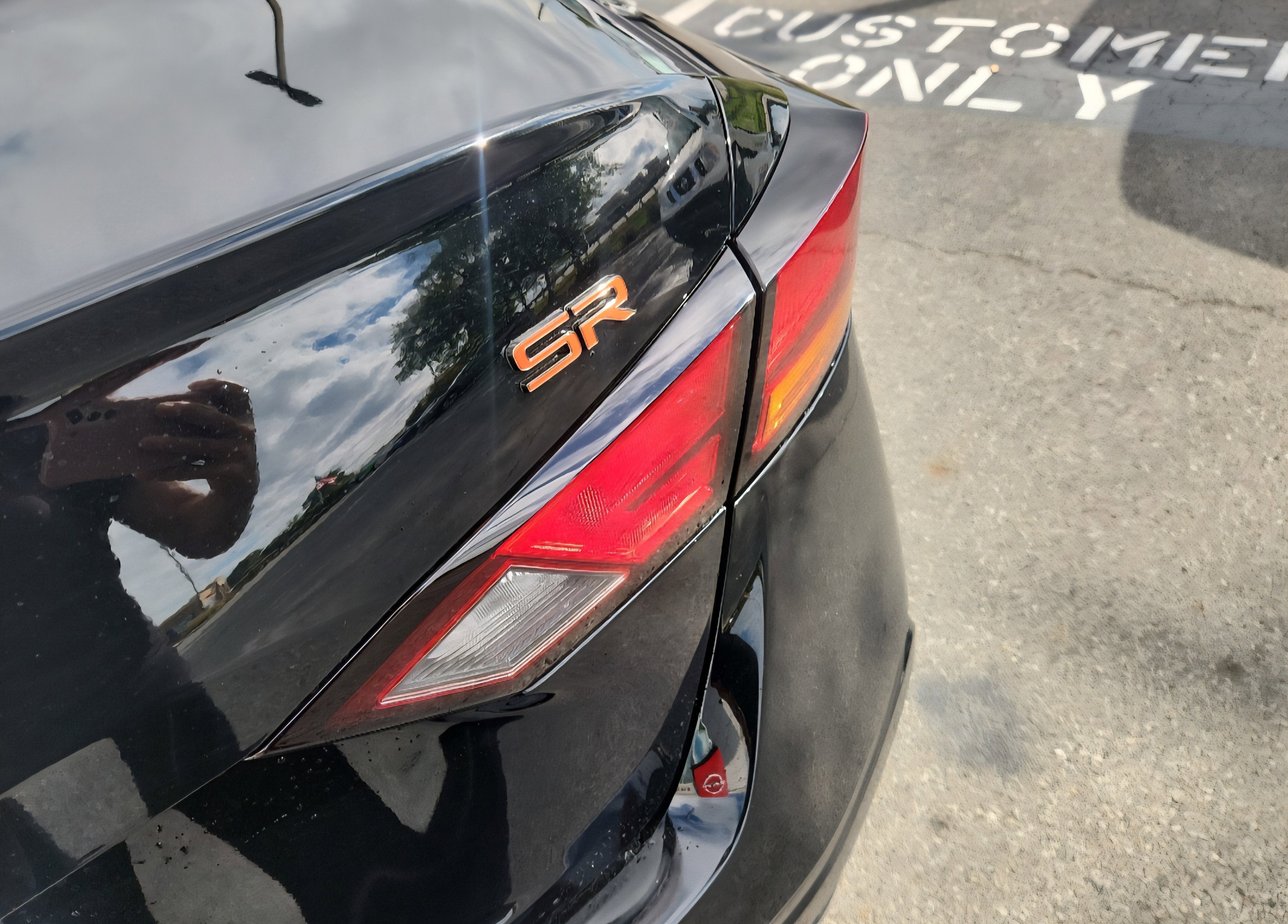 2025 Nissan Altima SR