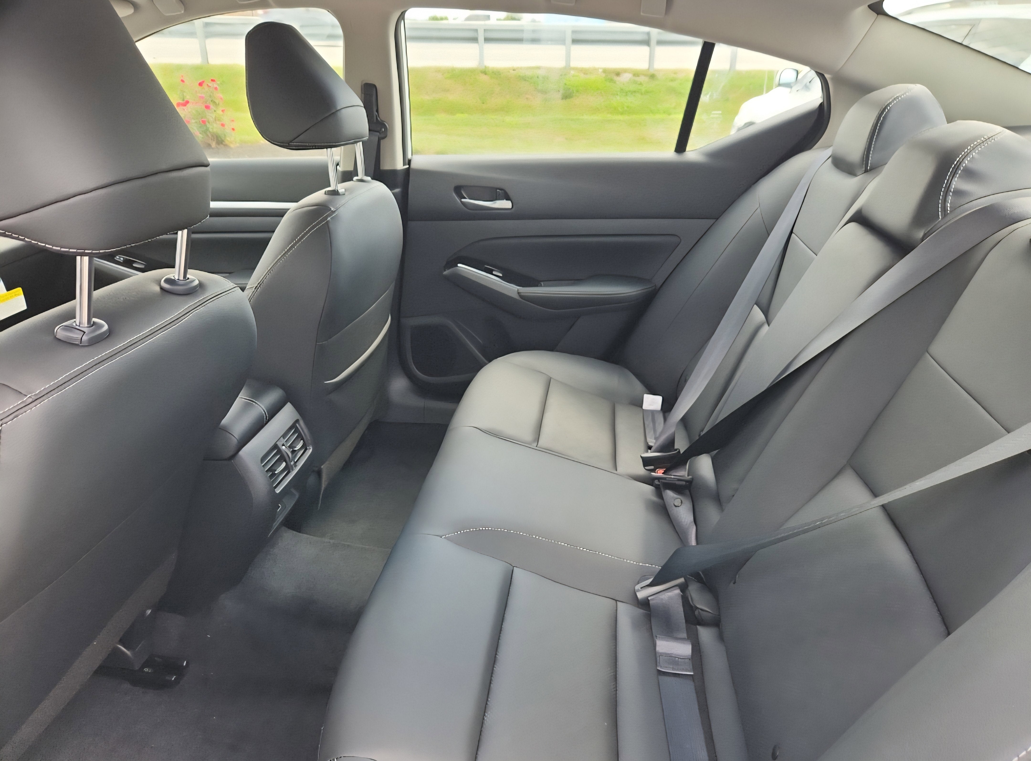 2025 Nissan Altima SL