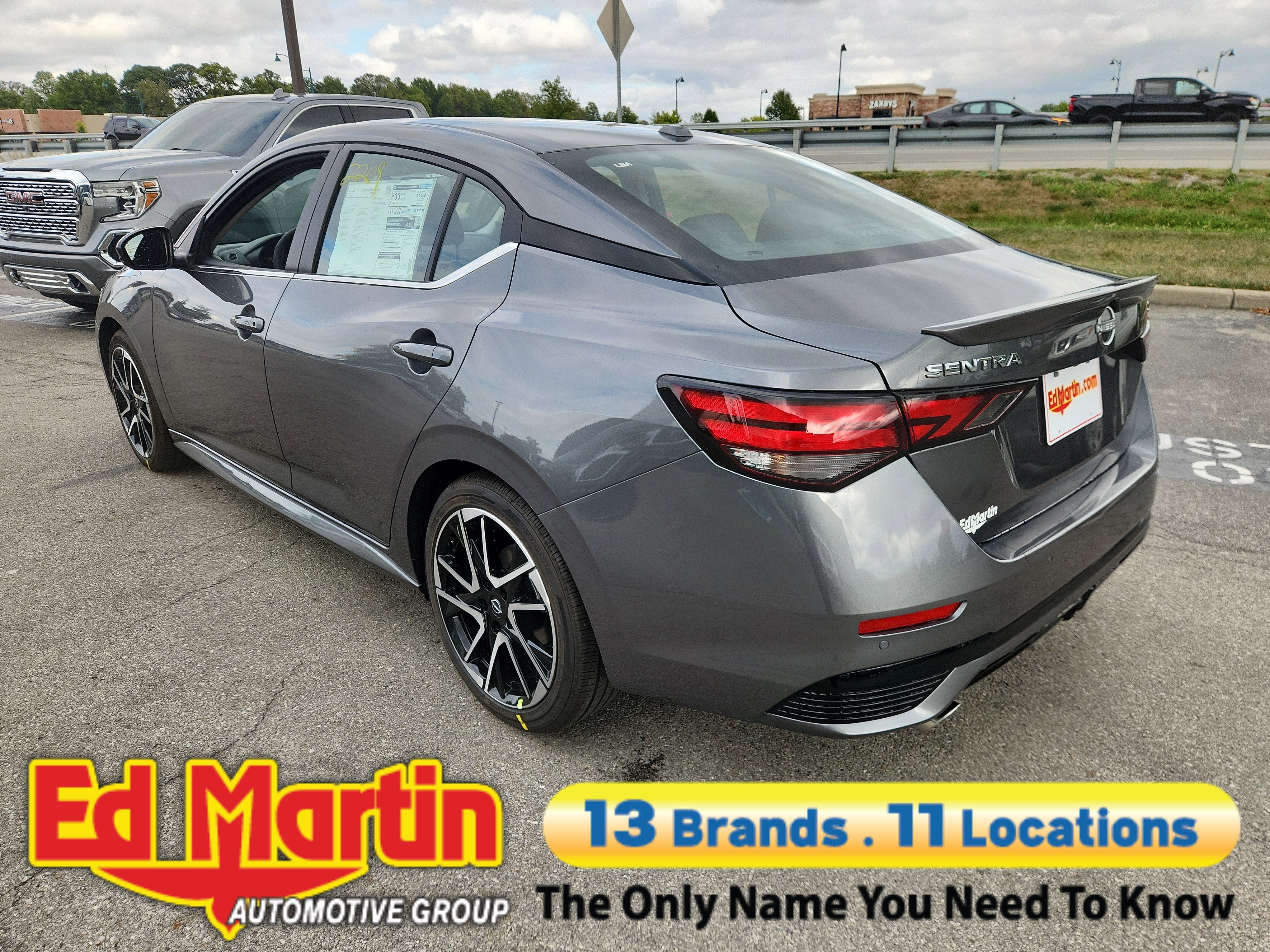 2025 Nissan Sentra SR