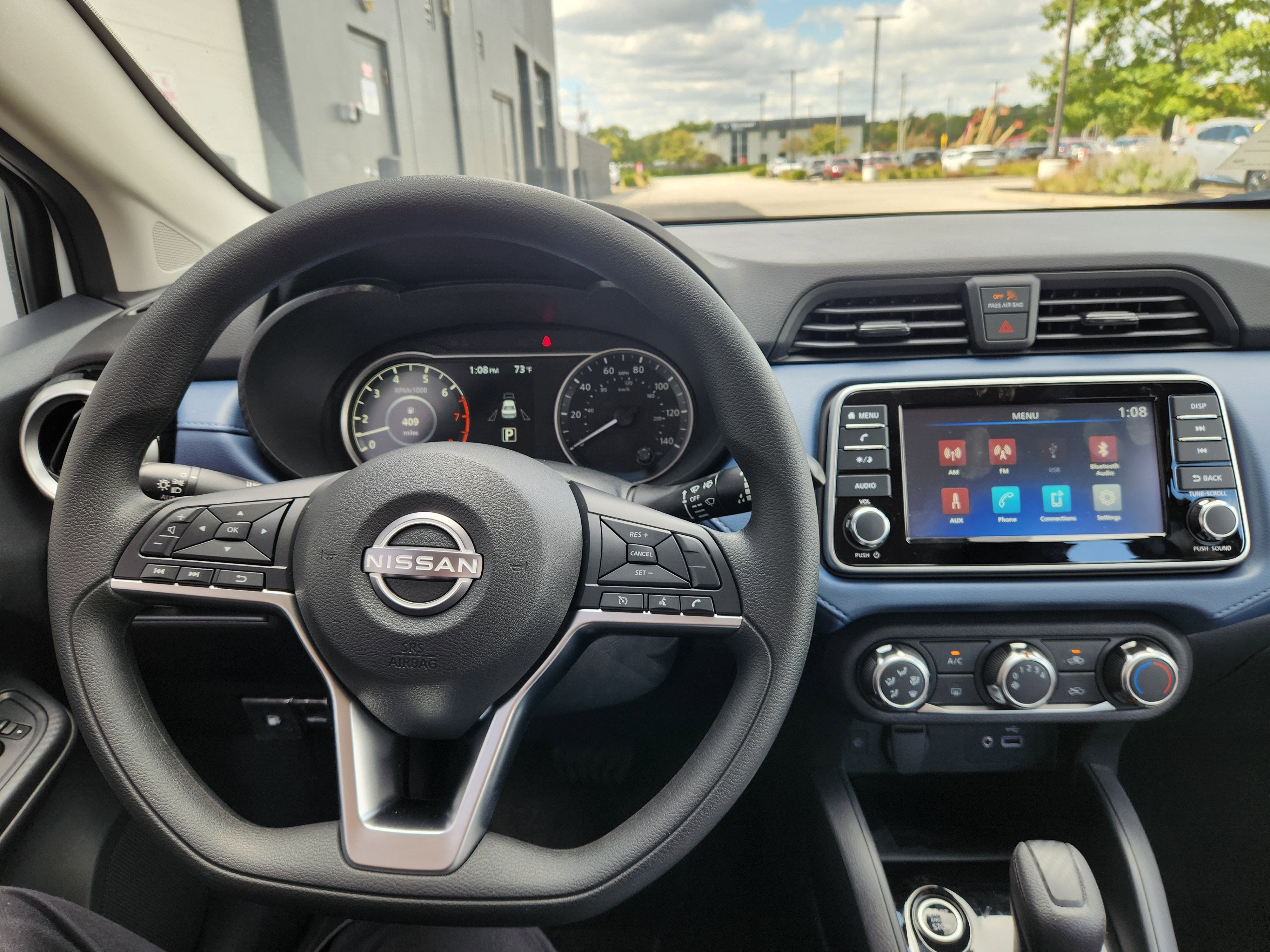 2025 Nissan Versa SV