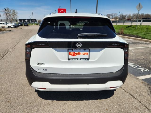 2026 Nissan Kicks SV