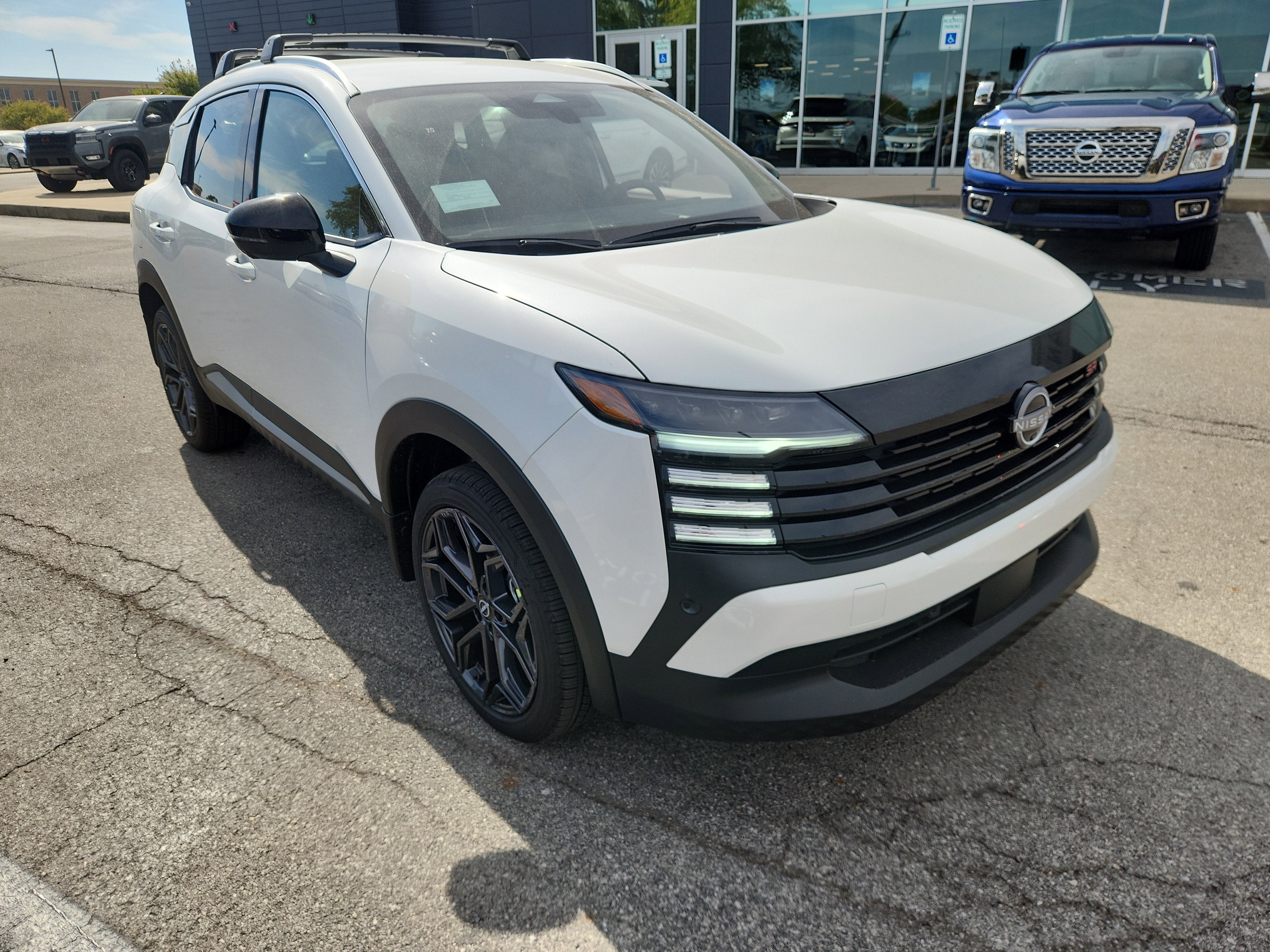 2026 Nissan Kicks SR