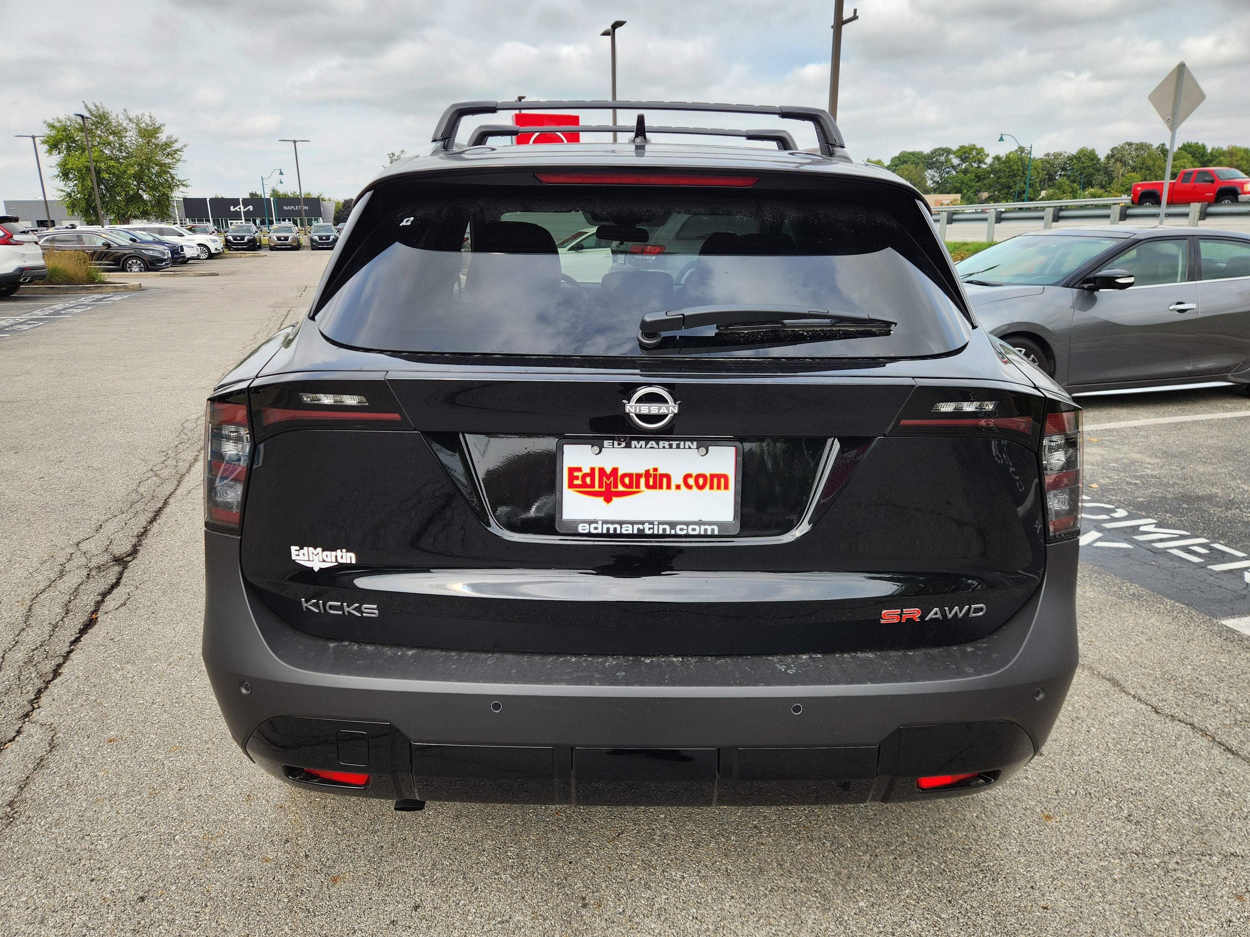 2026 Nissan Kicks SR