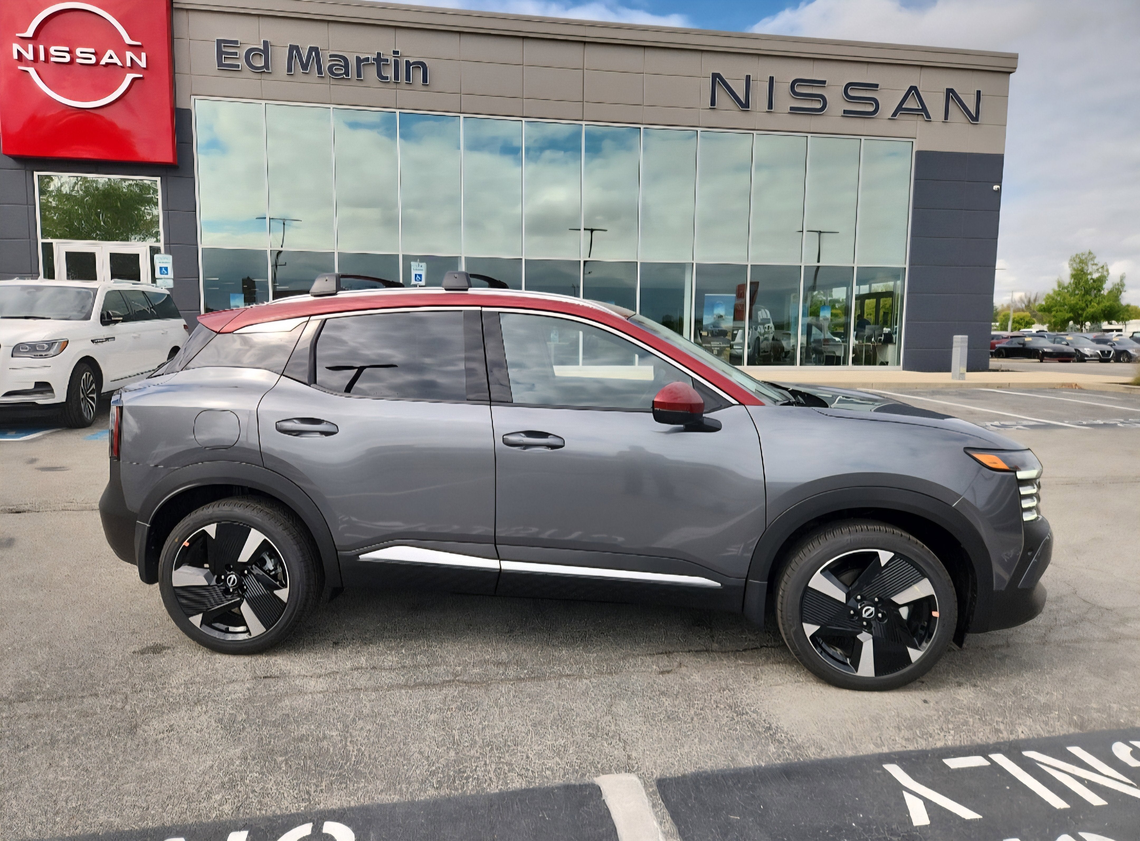 2026 Nissan Kicks SR