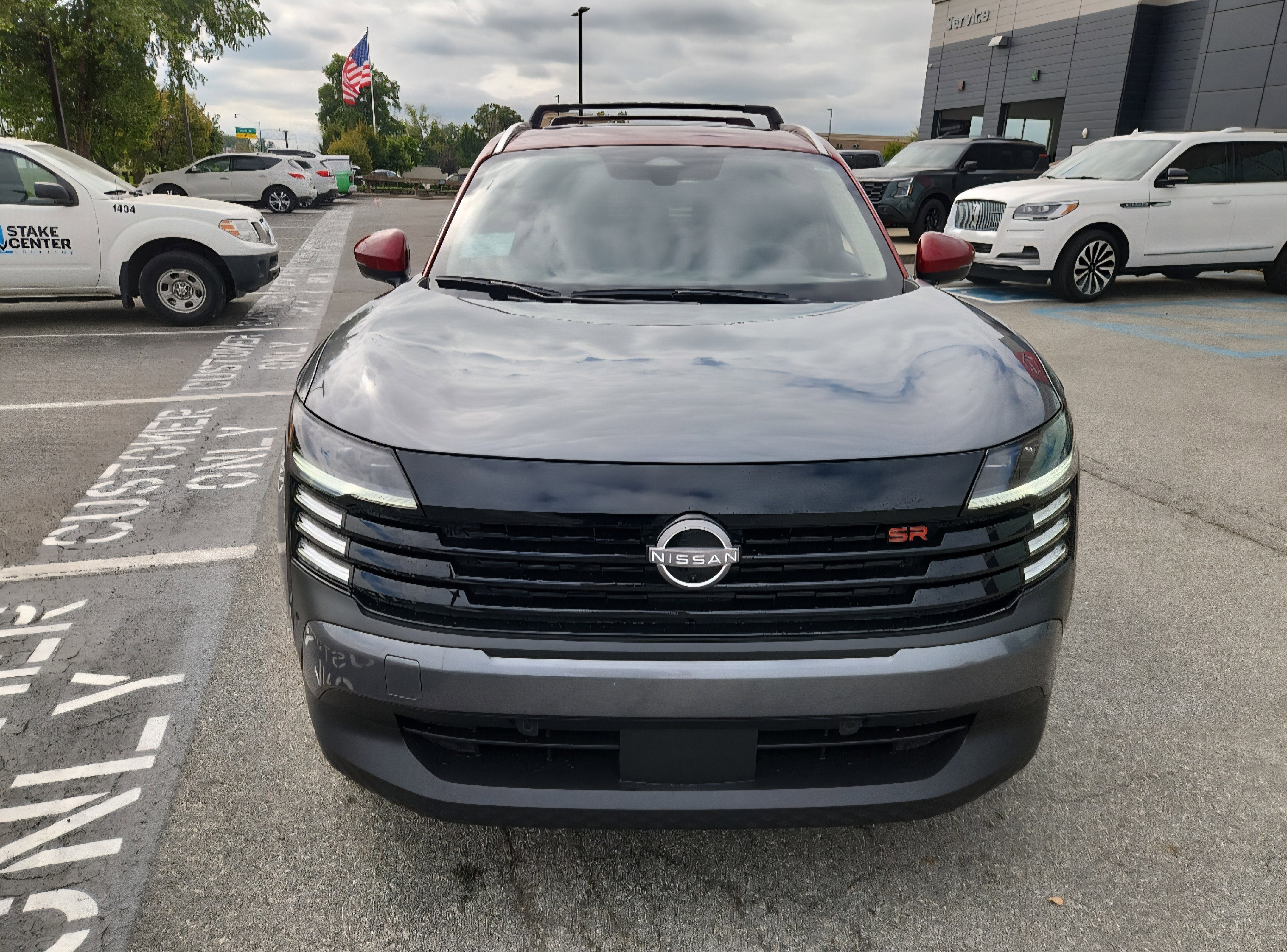 2026 Nissan Kicks SR