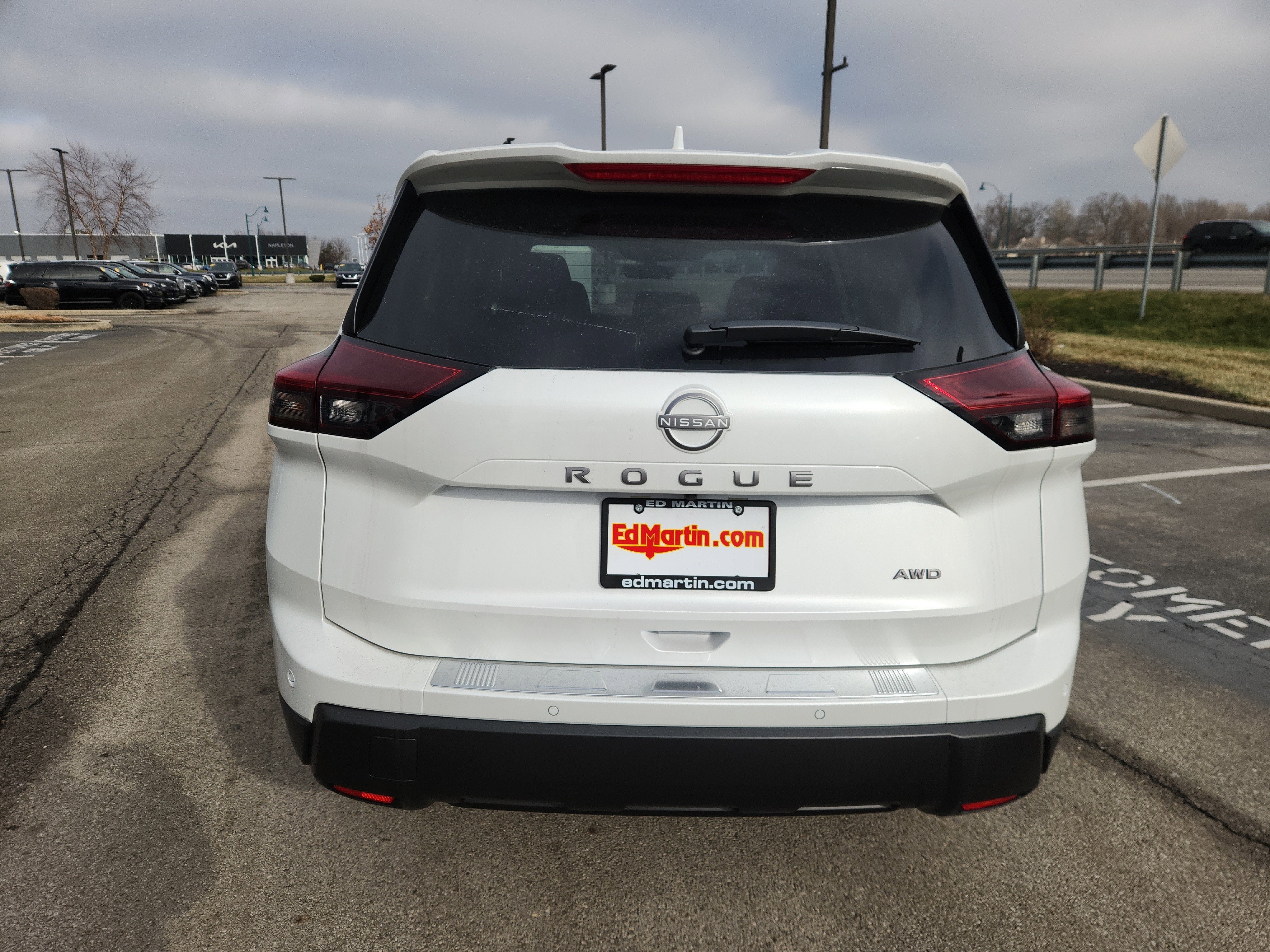 2026 Nissan Rogue SV