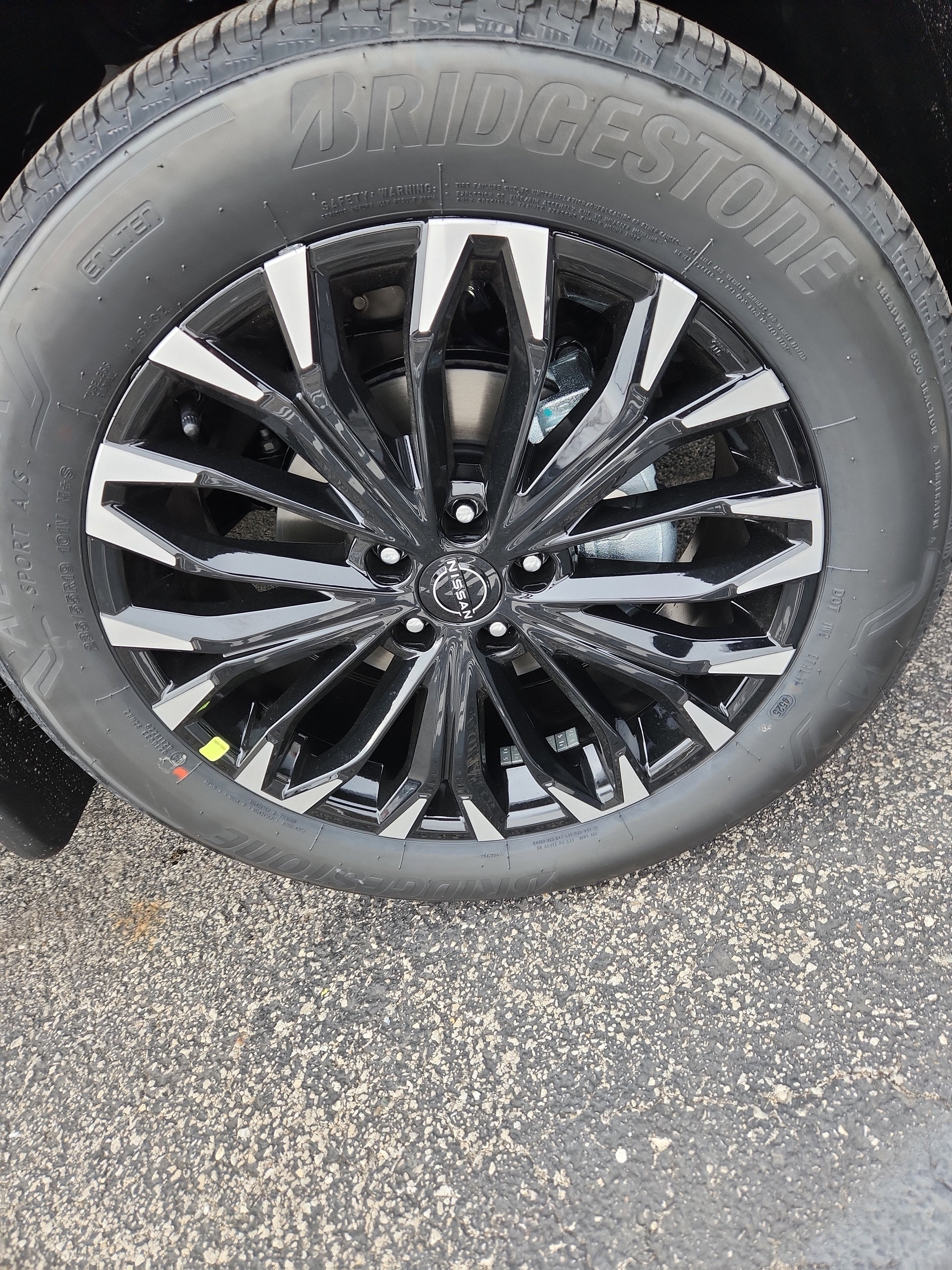 2026 Nissan Rogue Dark Armor