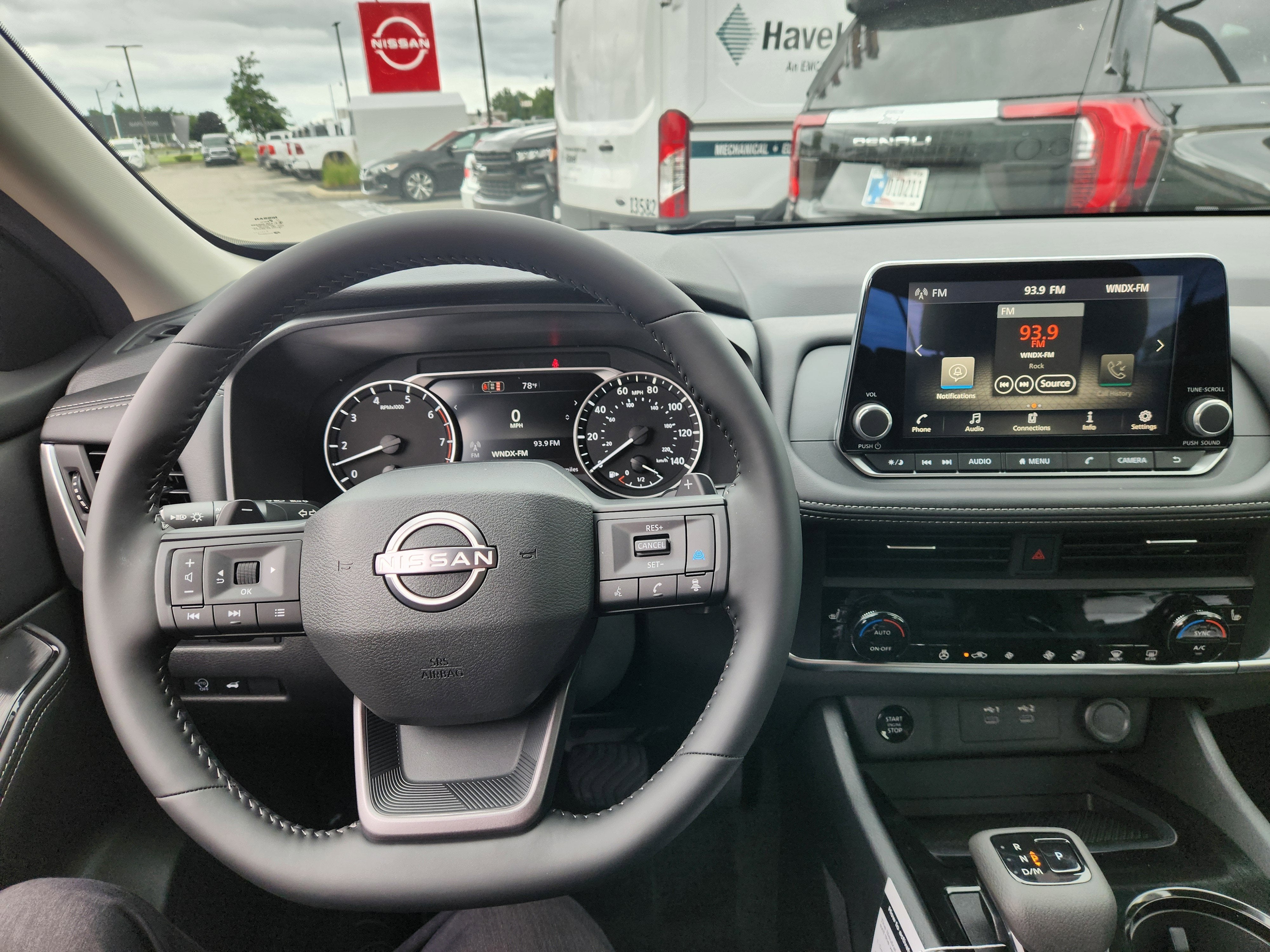 2026 Nissan Rogue SV