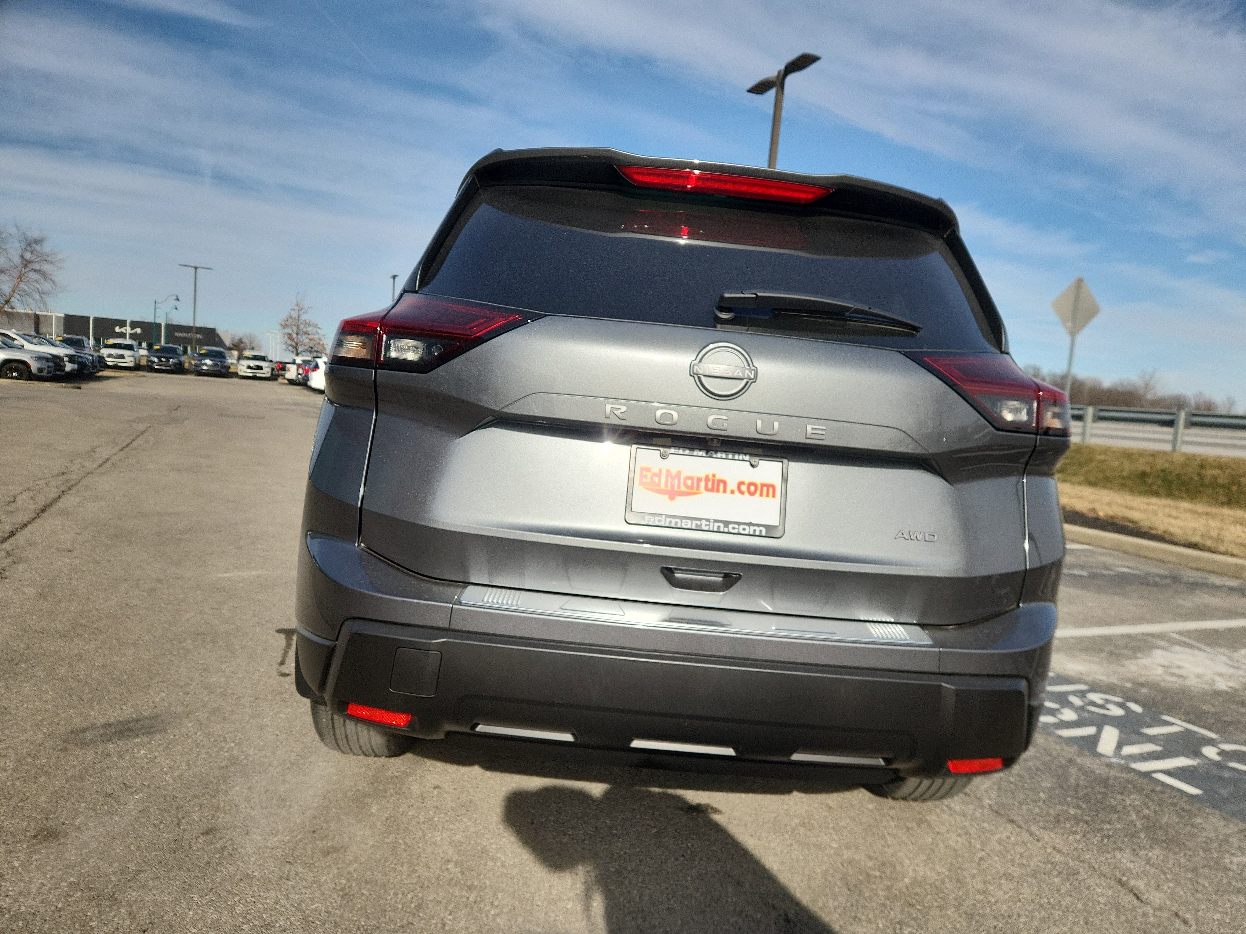 2026 Nissan Rogue SV