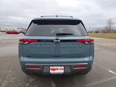 2026 Nissan Pathfinder SL