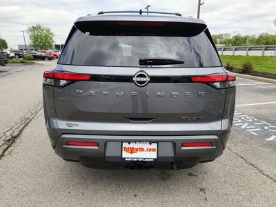 2026 Nissan Pathfinder SL
