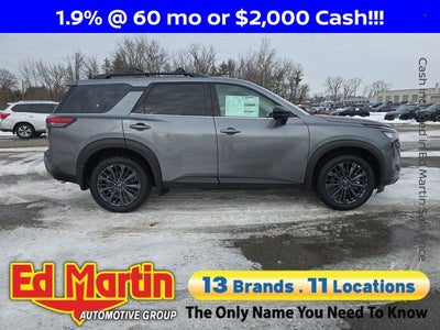 2026 Nissan Pathfinder SL