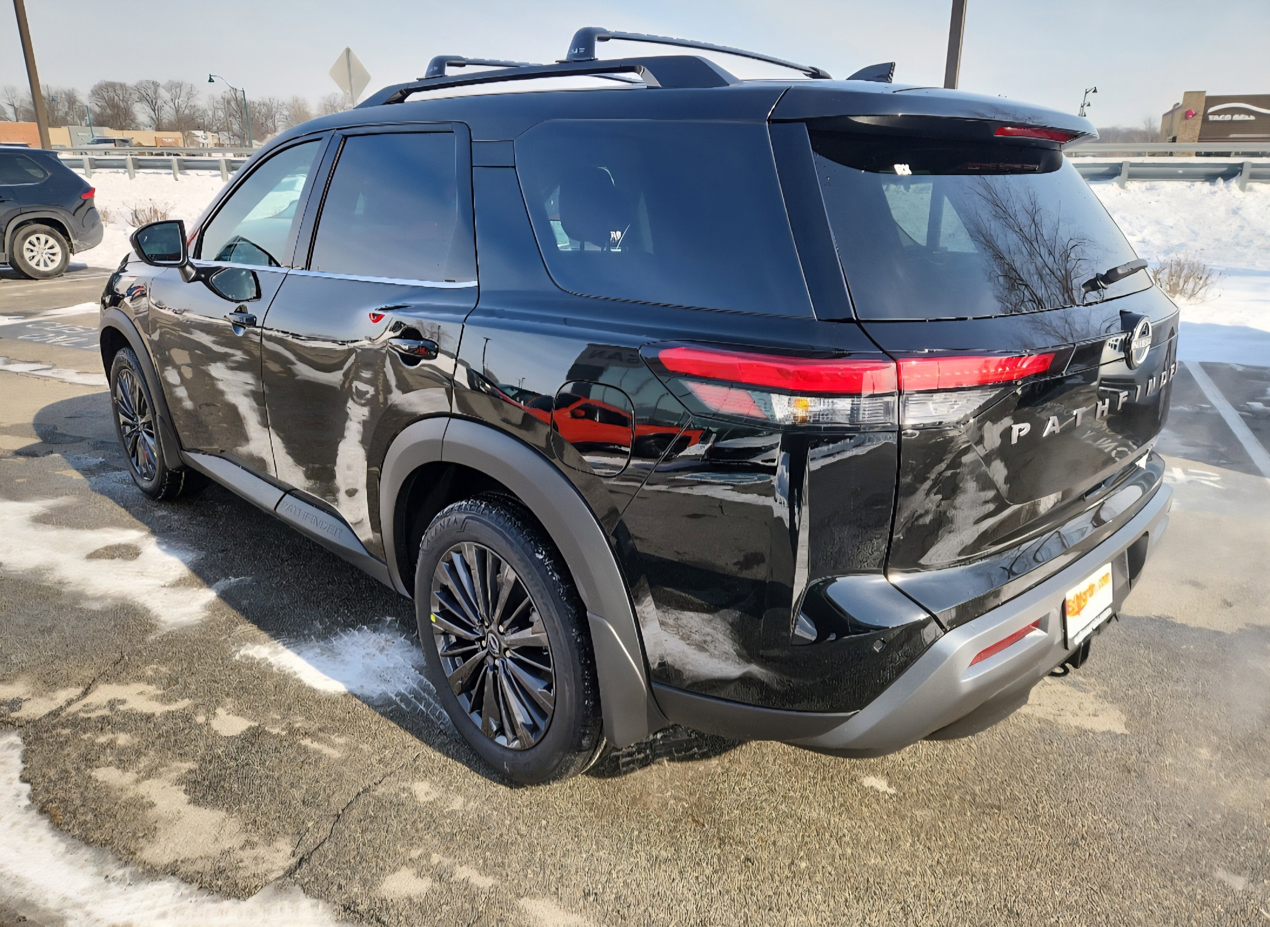 2026 Nissan Pathfinder SL