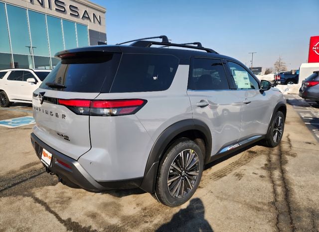 2026 Nissan Pathfinder Platinum