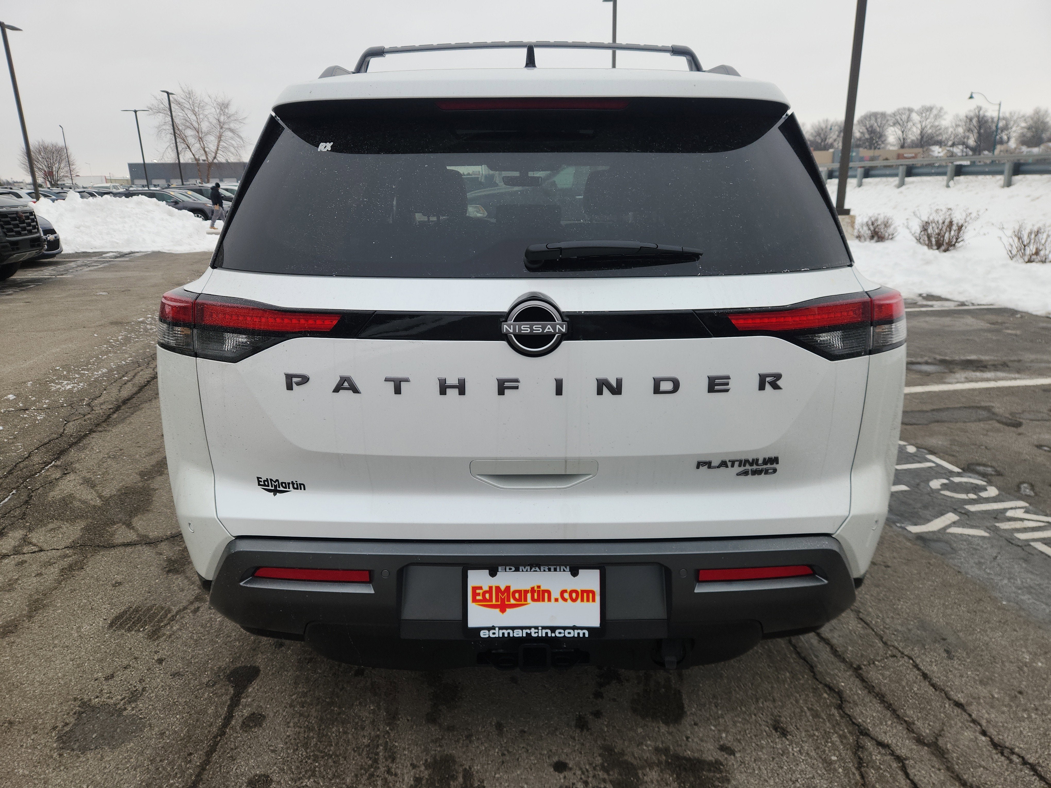 2026 Nissan Pathfinder Platinum