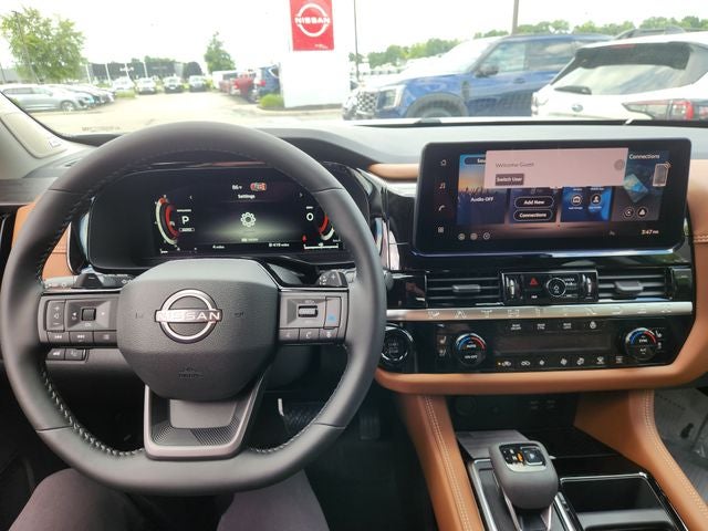 2026 Nissan Pathfinder Platinum
