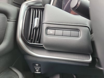 2026 Nissan Armada SV