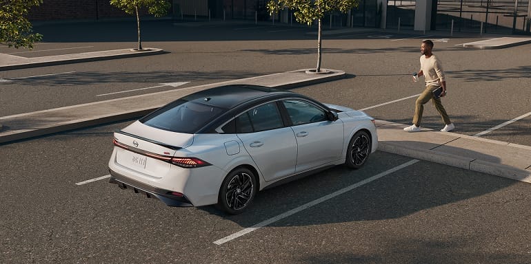 Ed Martin Nissan in Indianapolis IN